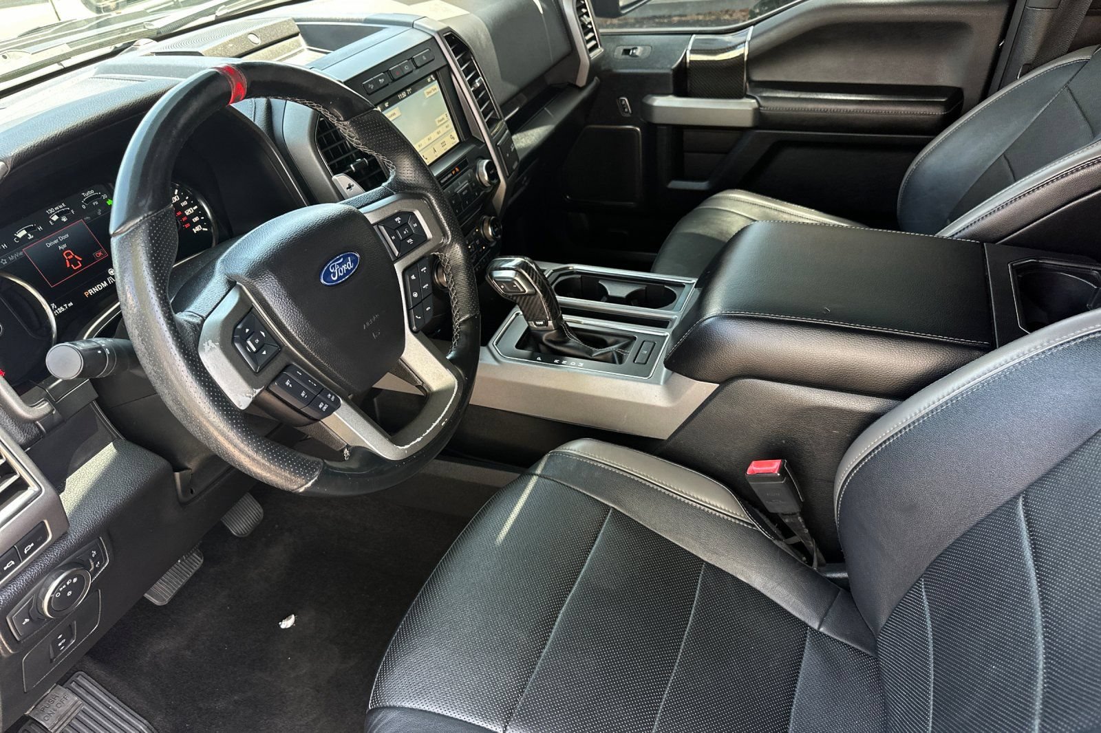 Used 2018 Ford F150 Raptor w/ Equipment Group 802A Luxury AWD/4WD image 10