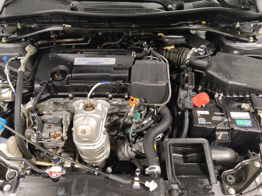 Used 2015 Honda Accord Sport image 30