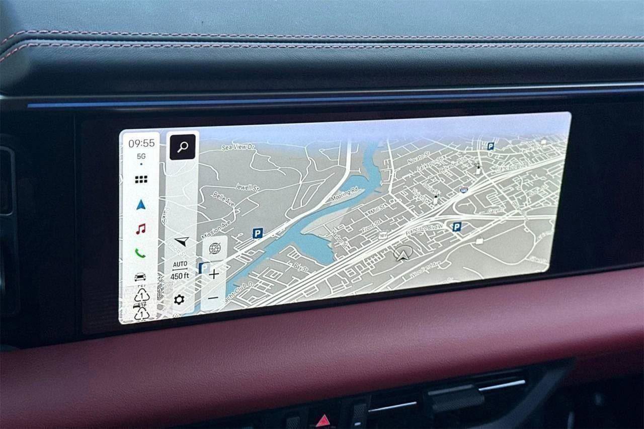 New 2025 Porsche Macan 4S Electric image 38