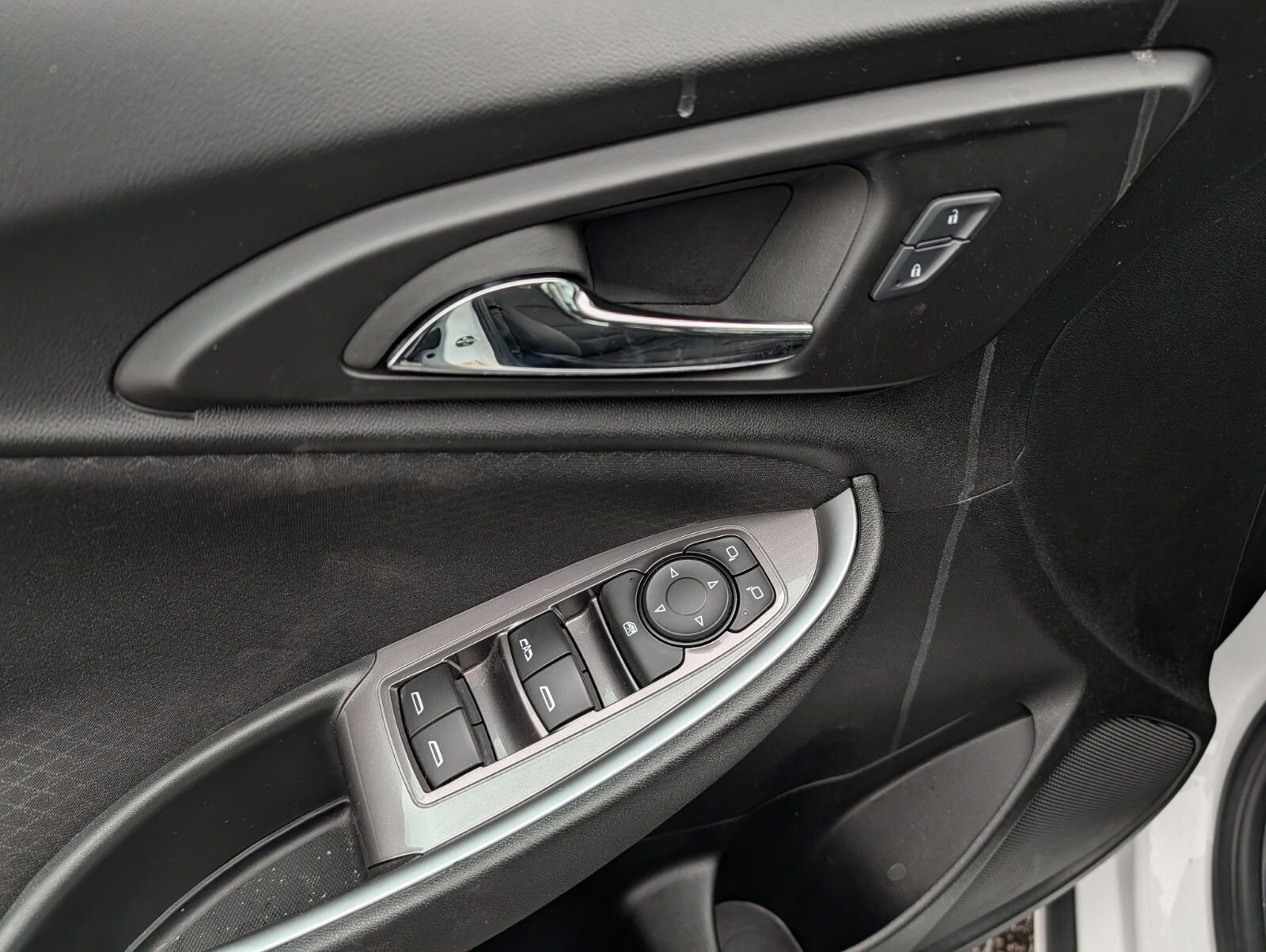Used 2024 Chevrolet Malibu LT image 24
