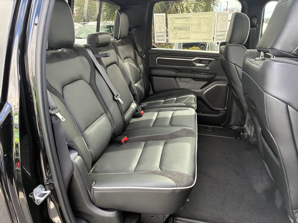 New 2026 RAM 1500 Laramie w/ Laramie Preferred Package AWD/4WD image 32