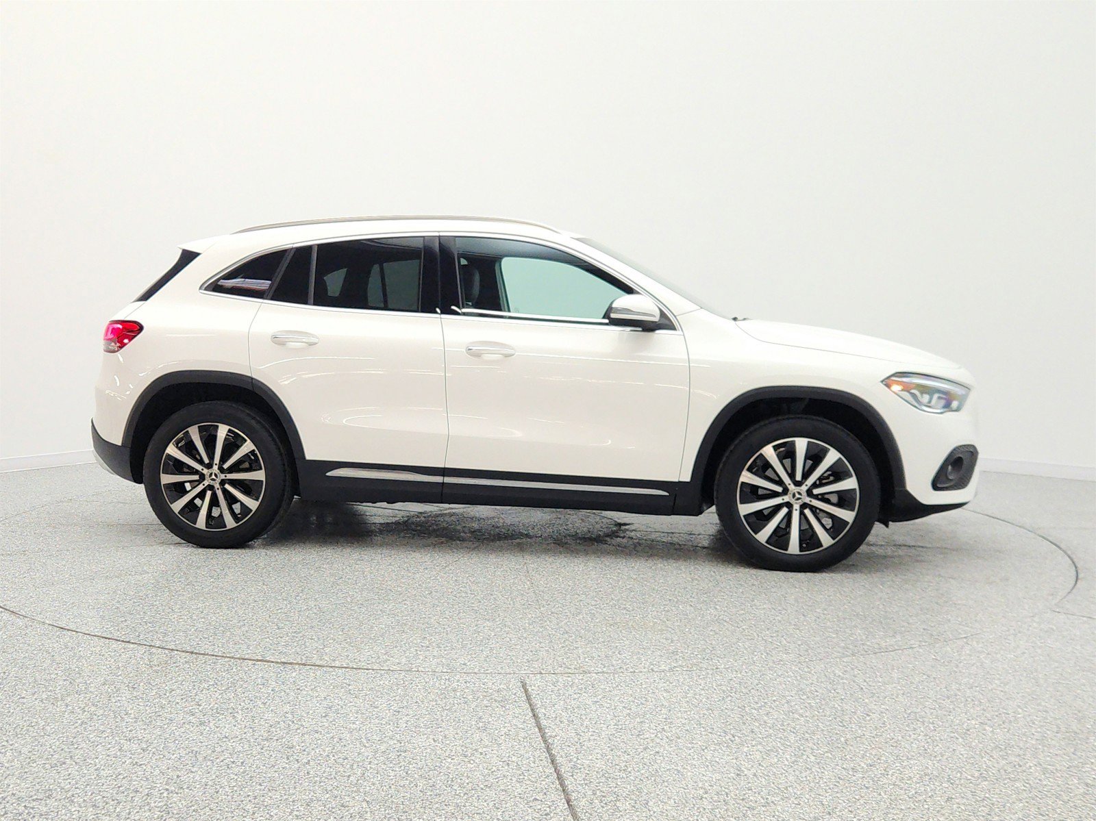 Used 2023 Mercedes-Benz GLA 250 image 4