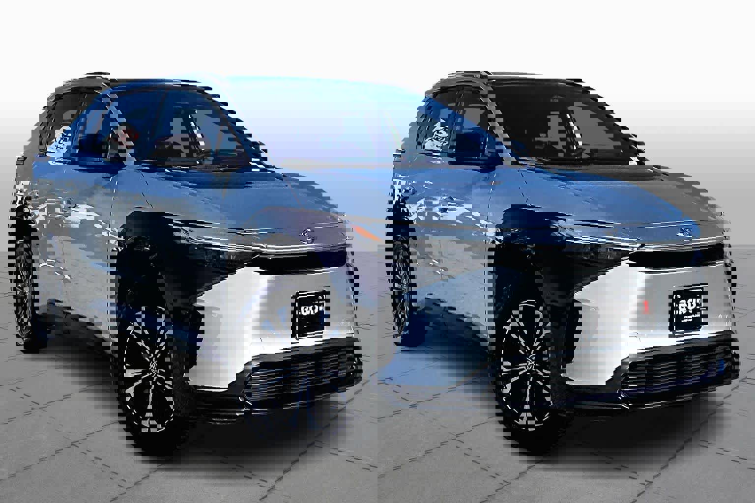 Used 2024 Toyota bZ4X XLE image 2