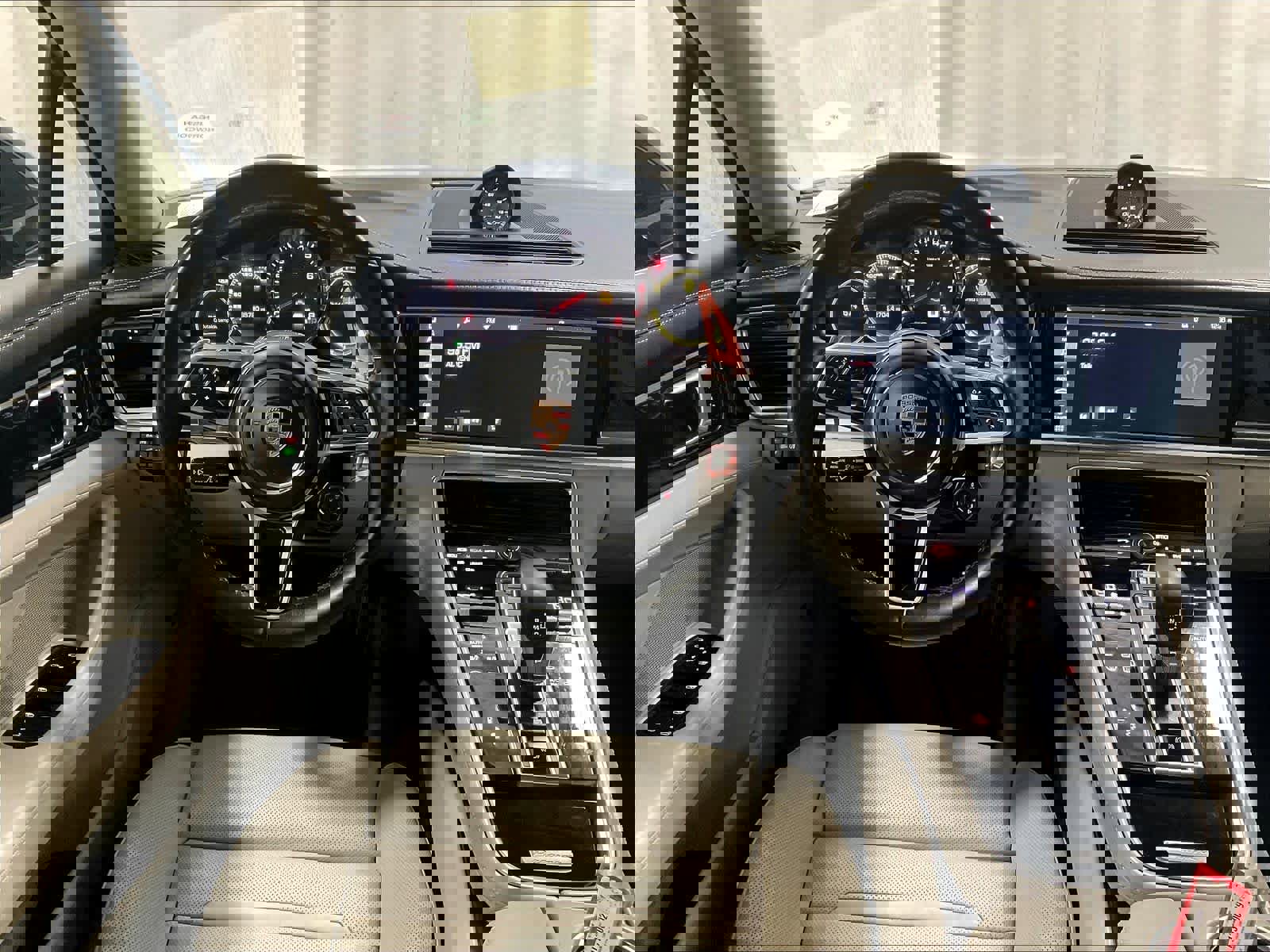 Used 2018 Porsche Panamera 4S image 17