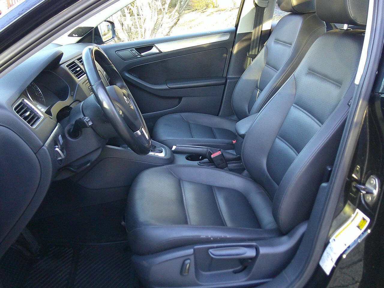 Used 2014 Volkswagen Jetta TDI image 9