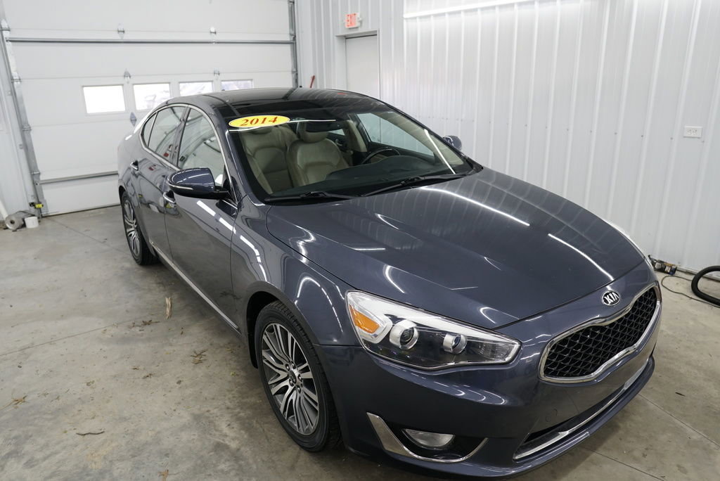 Used 2014 Kia Cadenza Premium w/ Luxury Package