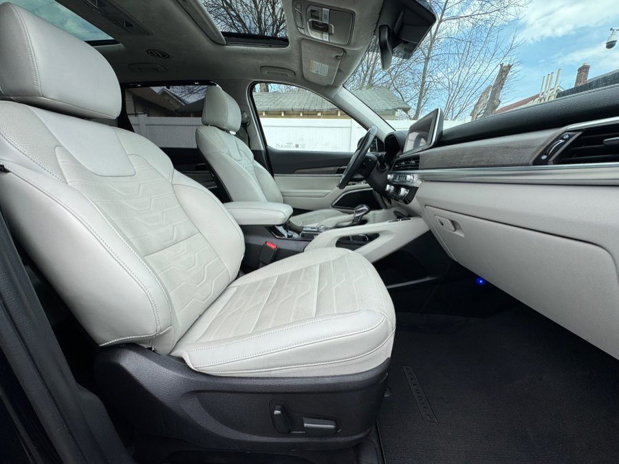Used 2022 Kia Telluride SX w/ SX Prestige Package image 42