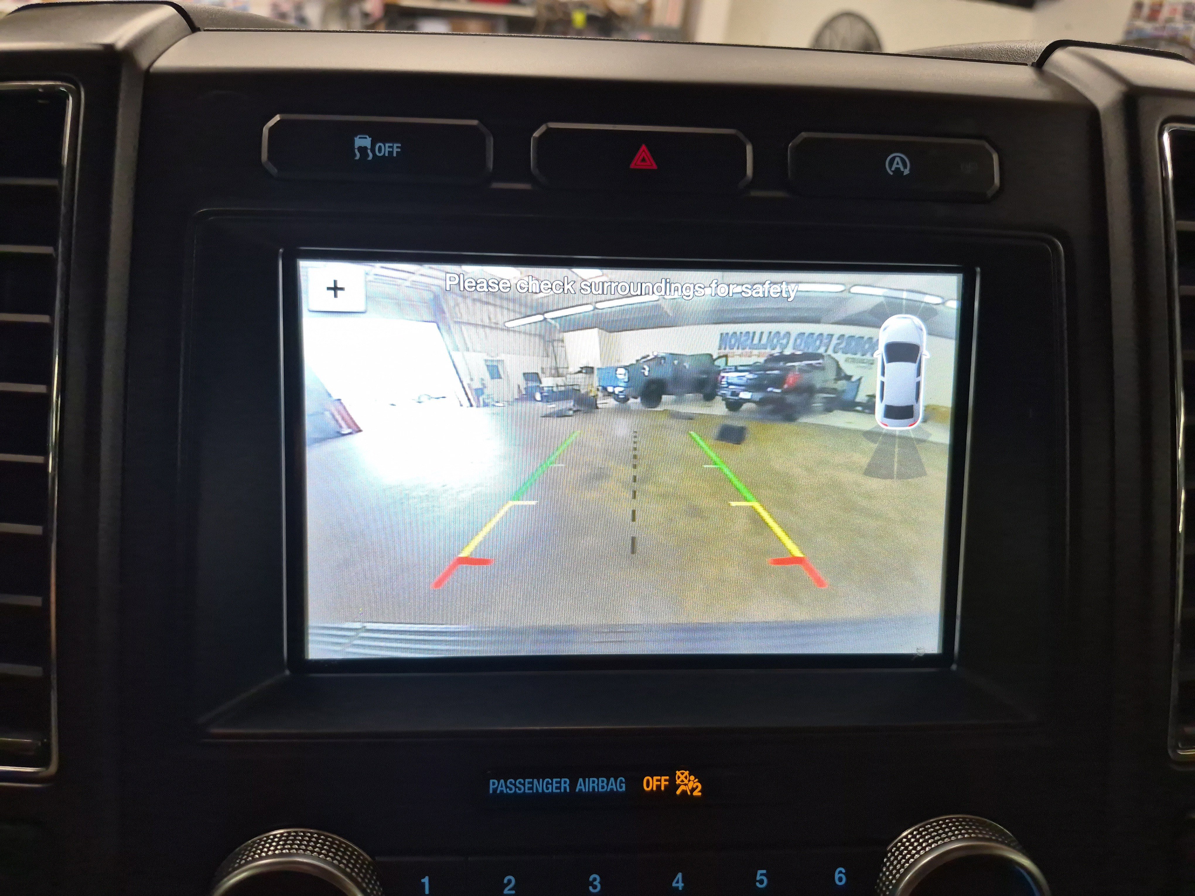 Used 2018 Ford Expedition Limited RWD image 38