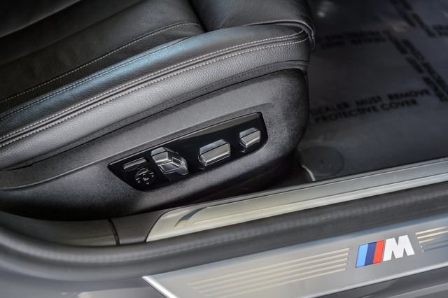 Used 2022 BMW 740i w/ M Sport Package RWD image 44