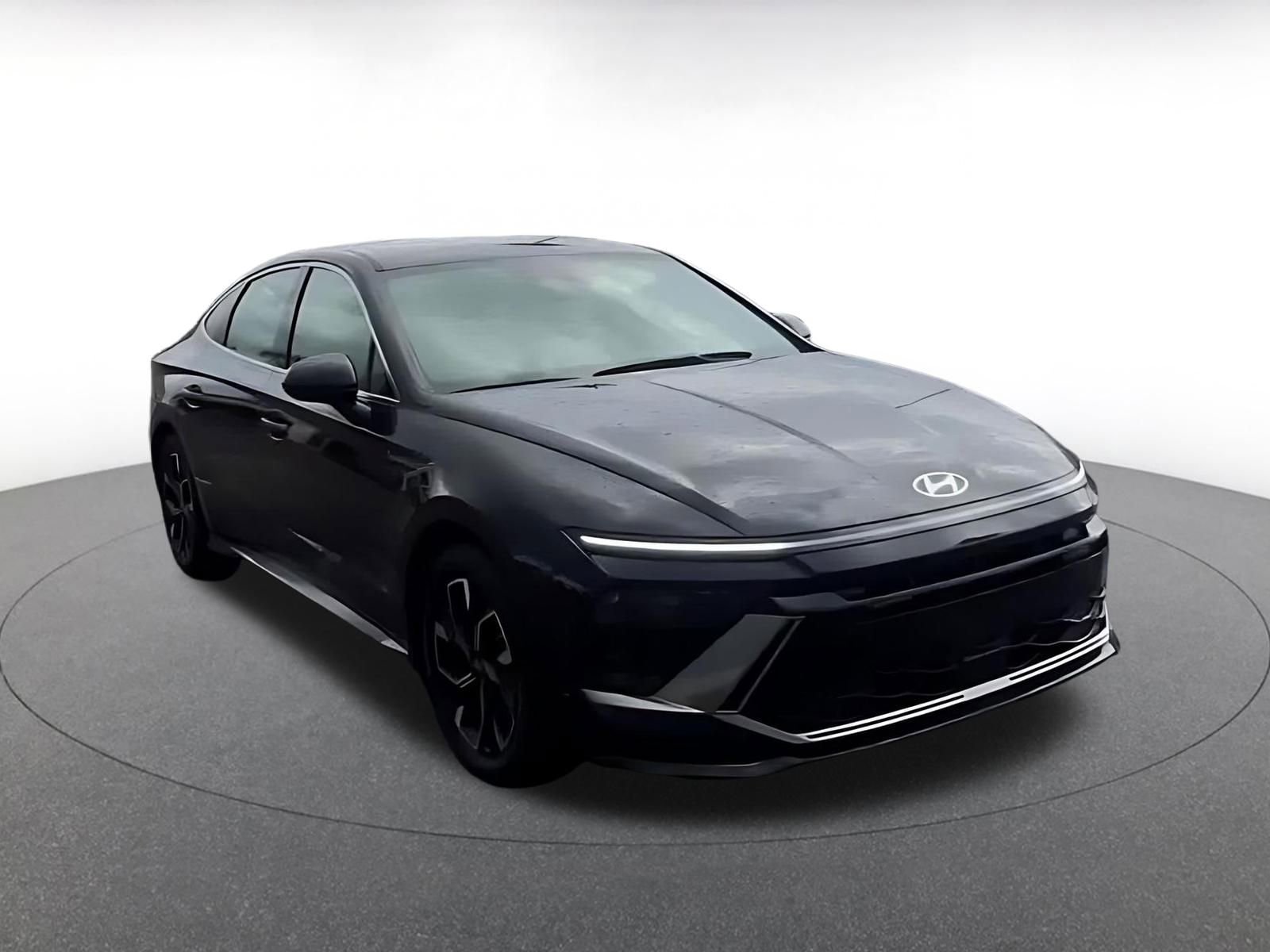 Used 2025 Hyundai Sonata SEL image 3