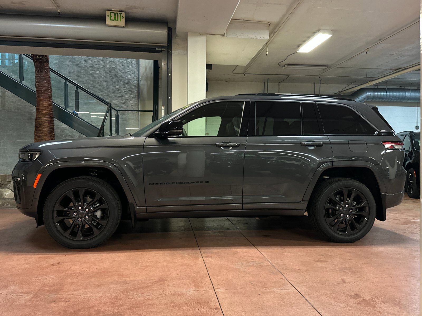 New 2026 Jeep Grand Cherokee Limited image 2