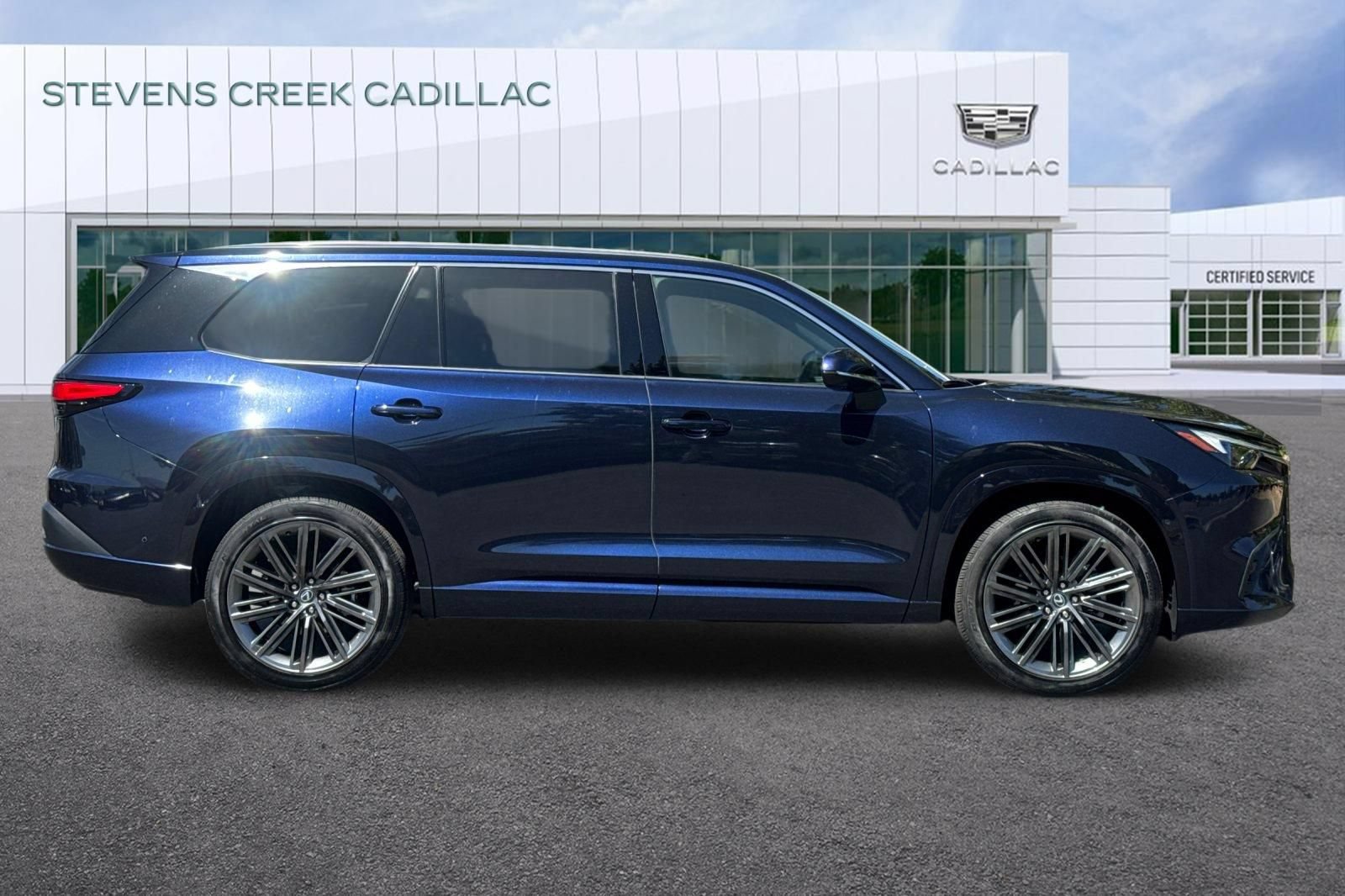 Used 2025 Lexus TX 350 AWD w/ Technology Package image 2