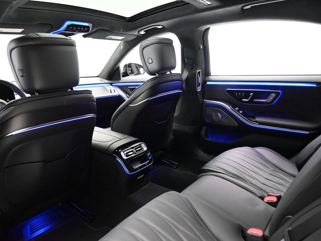 Used 2025 Mercedes-Benz S 63 AMG S w/ AMG Night Package image 8