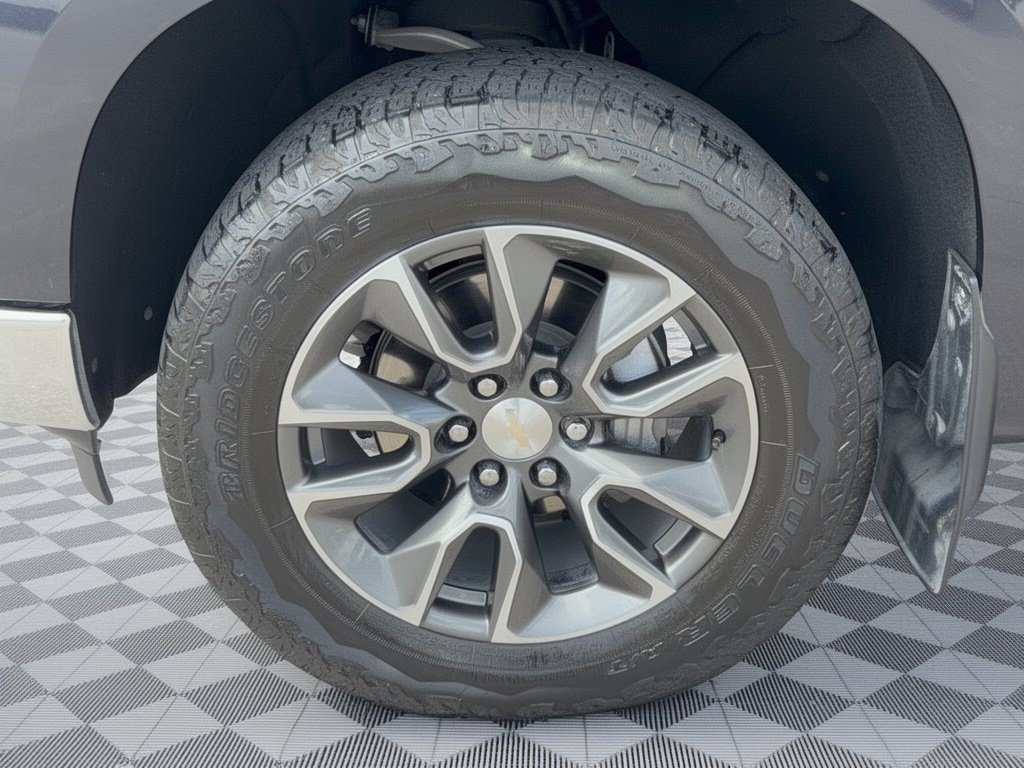 Certified 2023 Chevrolet Silverado 1500 LT AWD/4WD image 13