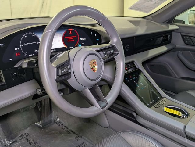 Certified 2023 Porsche Taycan 4S image 17
