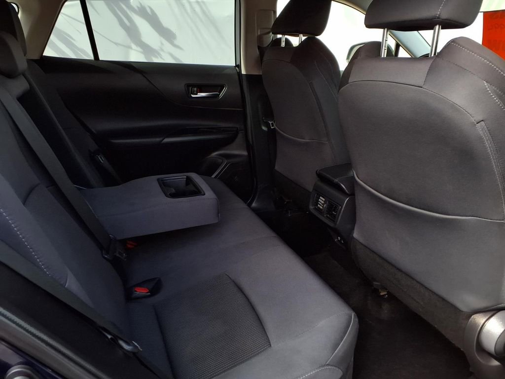 Certified 2021 Toyota Venza LE w/ Carpet Mat Package (TMS) image 20