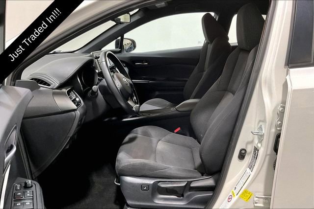 Used 2018 Toyota C-HR XLE FWD image 21