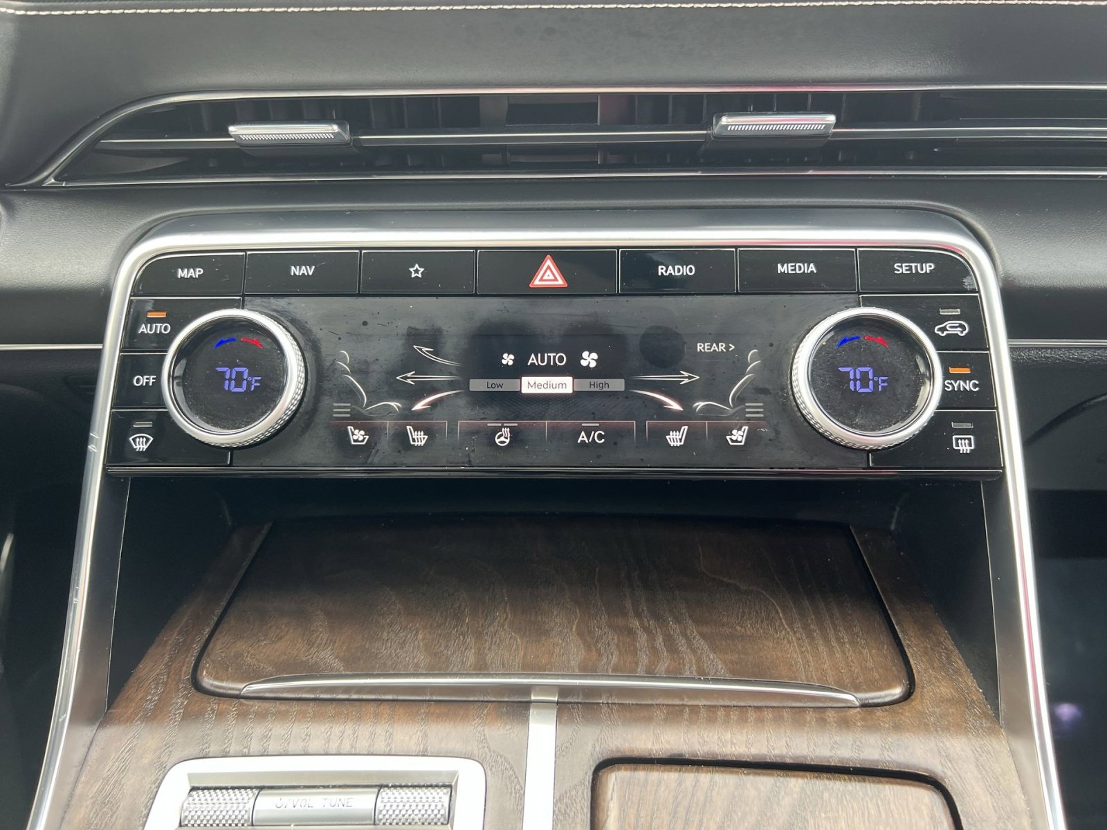 Used 2023 Genesis GV80 3.5T w/ Advanced Package image 21