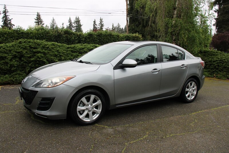 Used 2010 MAZDA MAZDA3 i Touring FWD image 1