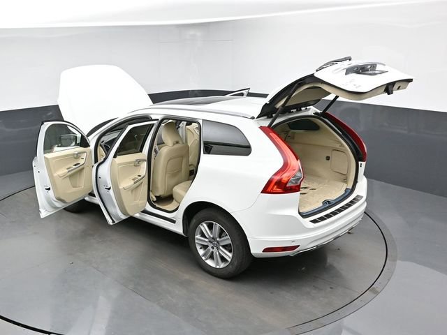 Used 2016 Volvo XC60 T6 w/ Proximity Package image 42