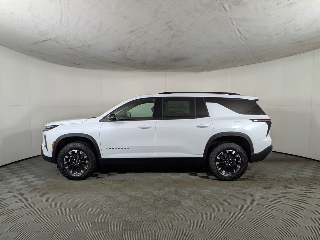 New 2026 Chevrolet Traverse Z71 w/ Enhanced Driving Package image 3