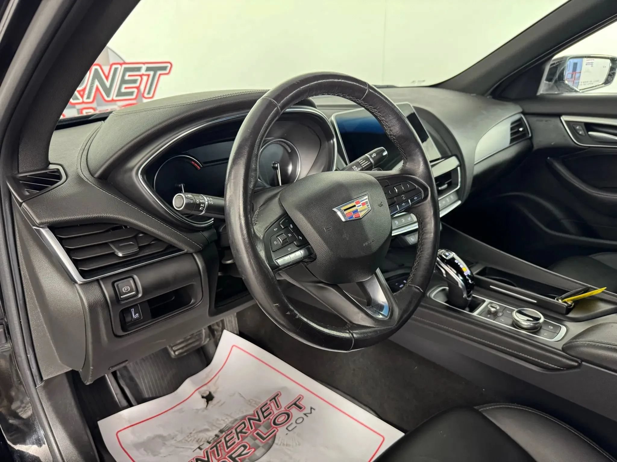 Used 2022 Cadillac CT5 Luxury w/ Cold Weather Package AWD/4WD image 10