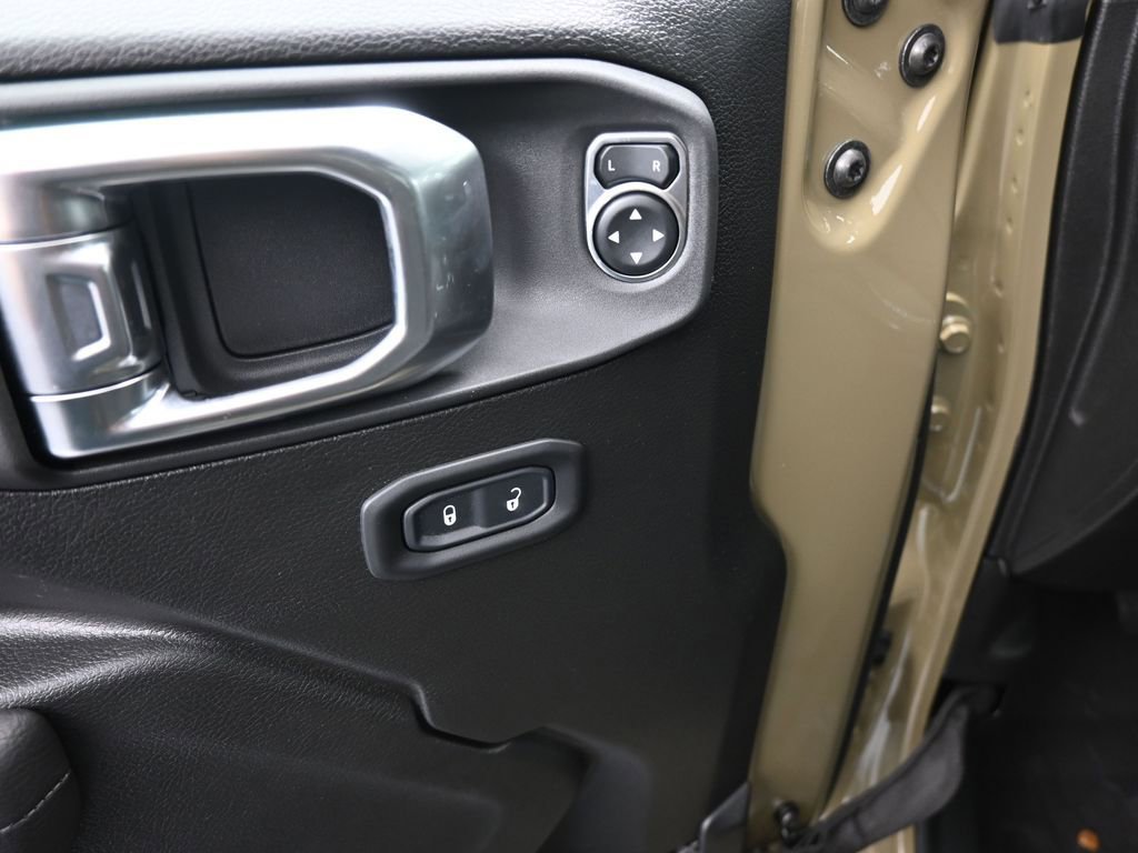 New 2026 Jeep Wrangler Unlimited Rubicon AWD/4WD image 13
