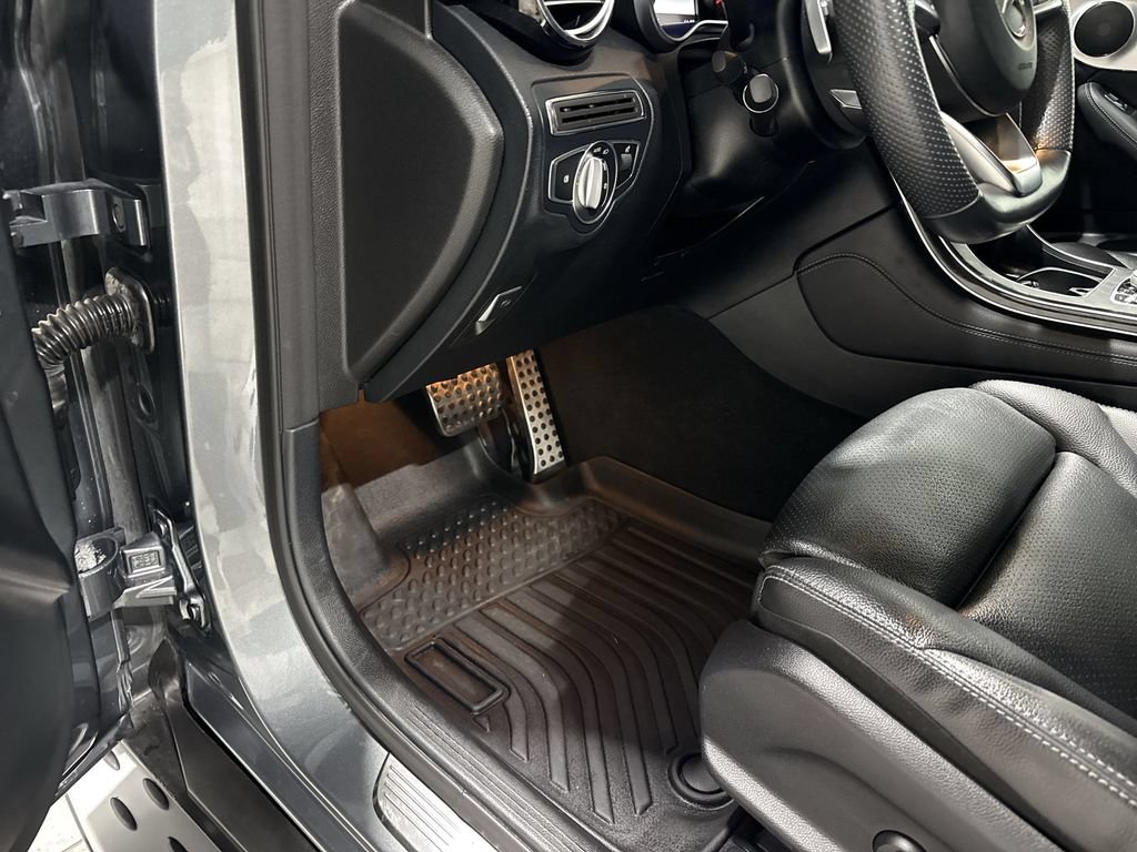 Used 2019 Mercedes-Benz GLC 300 image 10