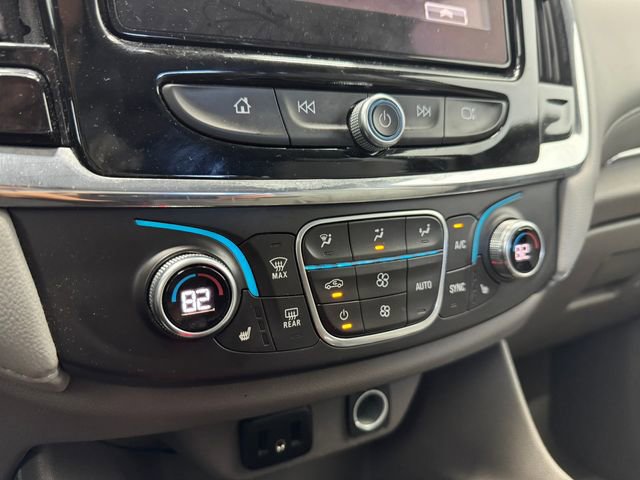 Used 2018 Chevrolet Traverse LT w/ LPO, 'HIT The Road' Package image 36