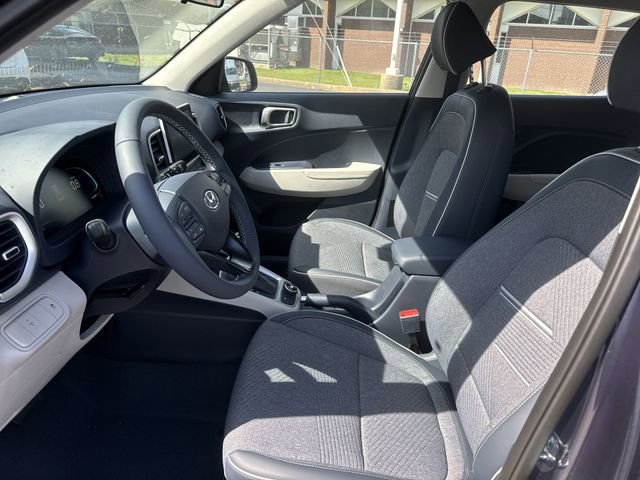 New 2026 Hyundai Venue SEL FWD image 19