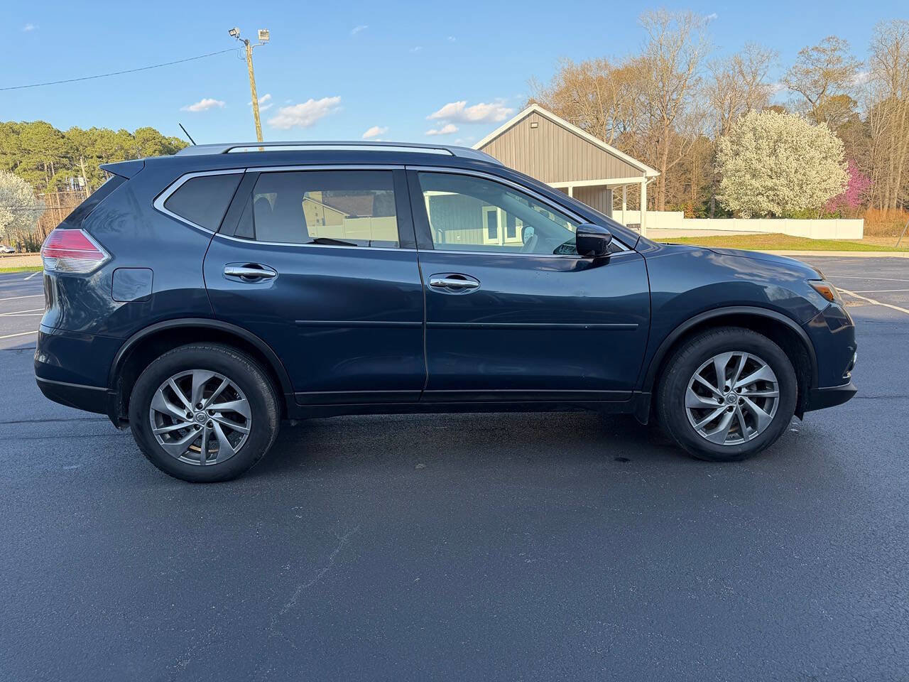 Used 2015 Nissan Rogue SL w/ SL Premium Package image 9