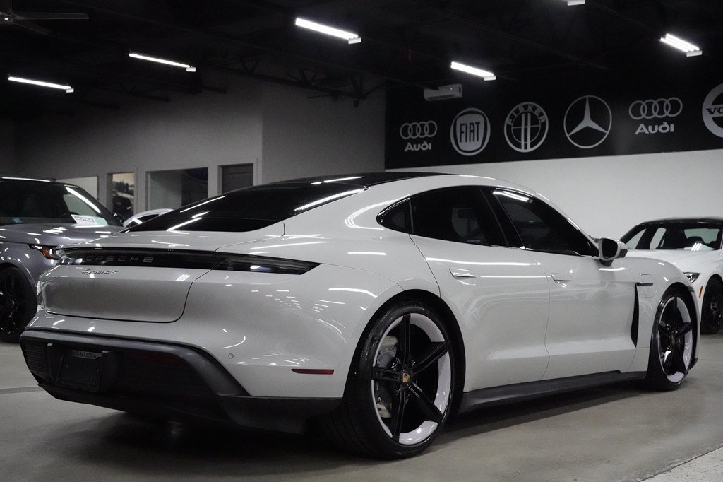 Used 2021 Porsche Taycan 4S w/ Premium Package AWD/4WD image 5