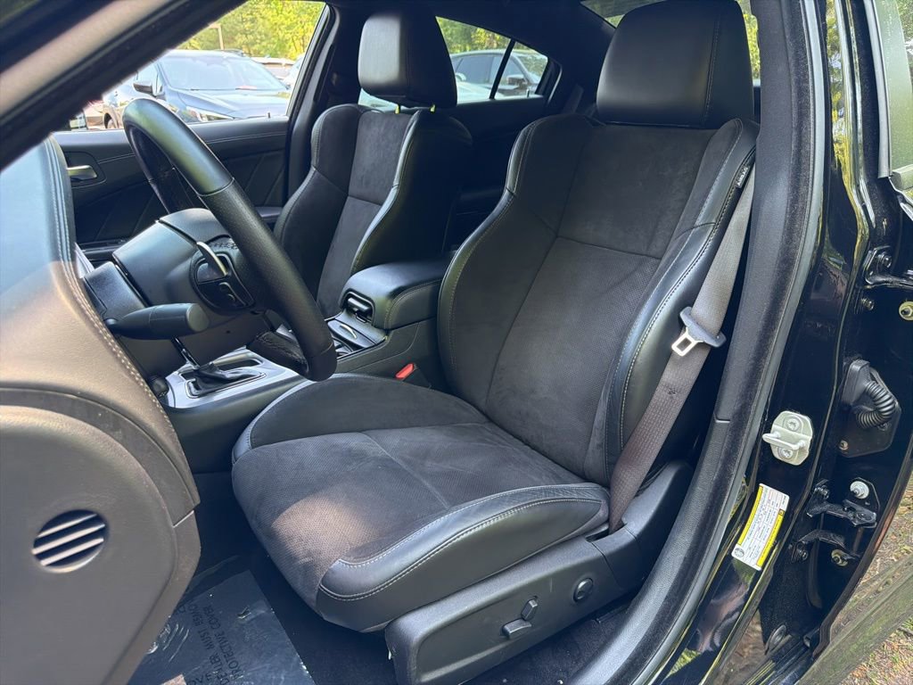 Used 2023 Dodge Charger R/T w/ Plus Group RWD image 16