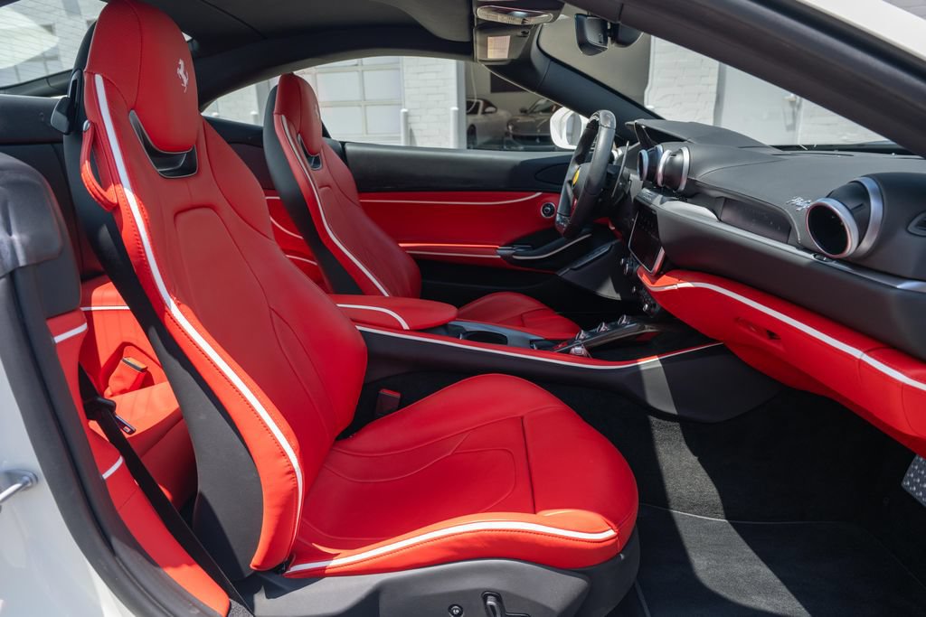 Used 2023 Ferrari Portofino M RWD image 57