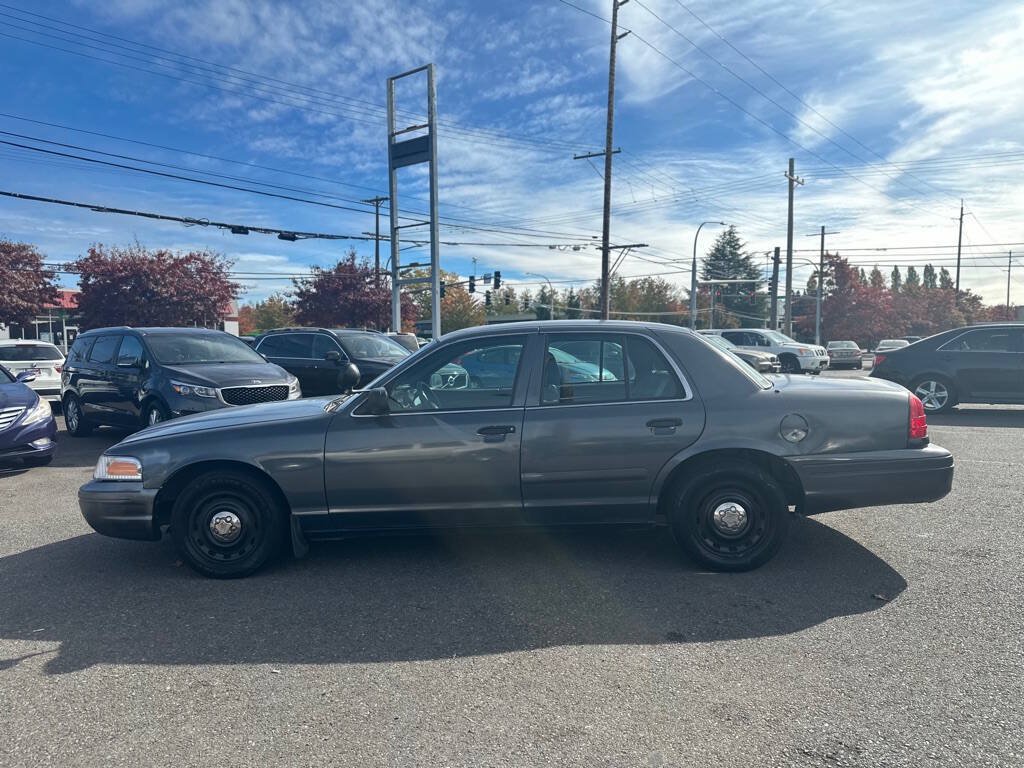 Used 2004 Ford Crown Victoria Police Interceptor RWD image 9