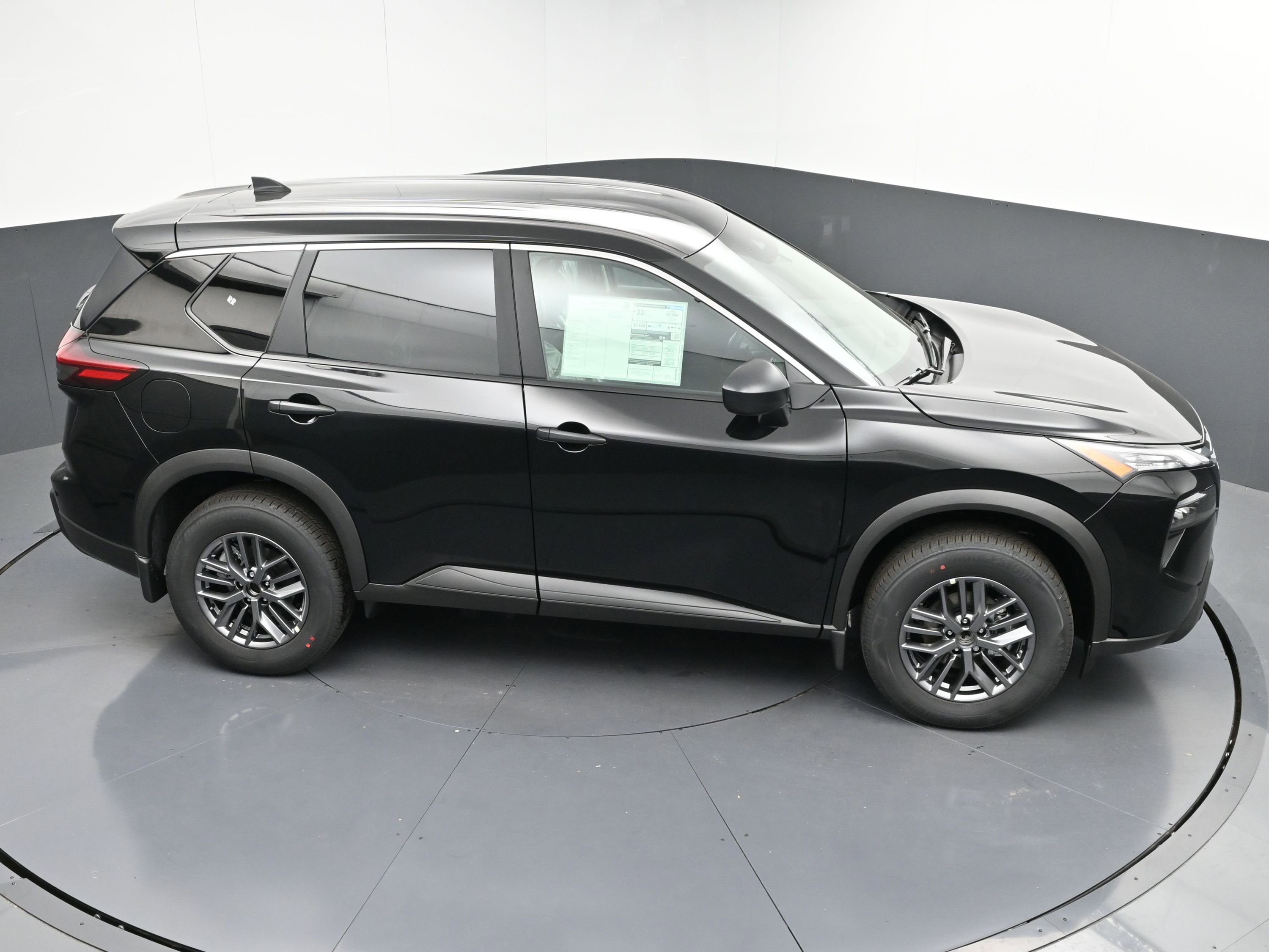 Certified 2025 Nissan Rogue S image 21