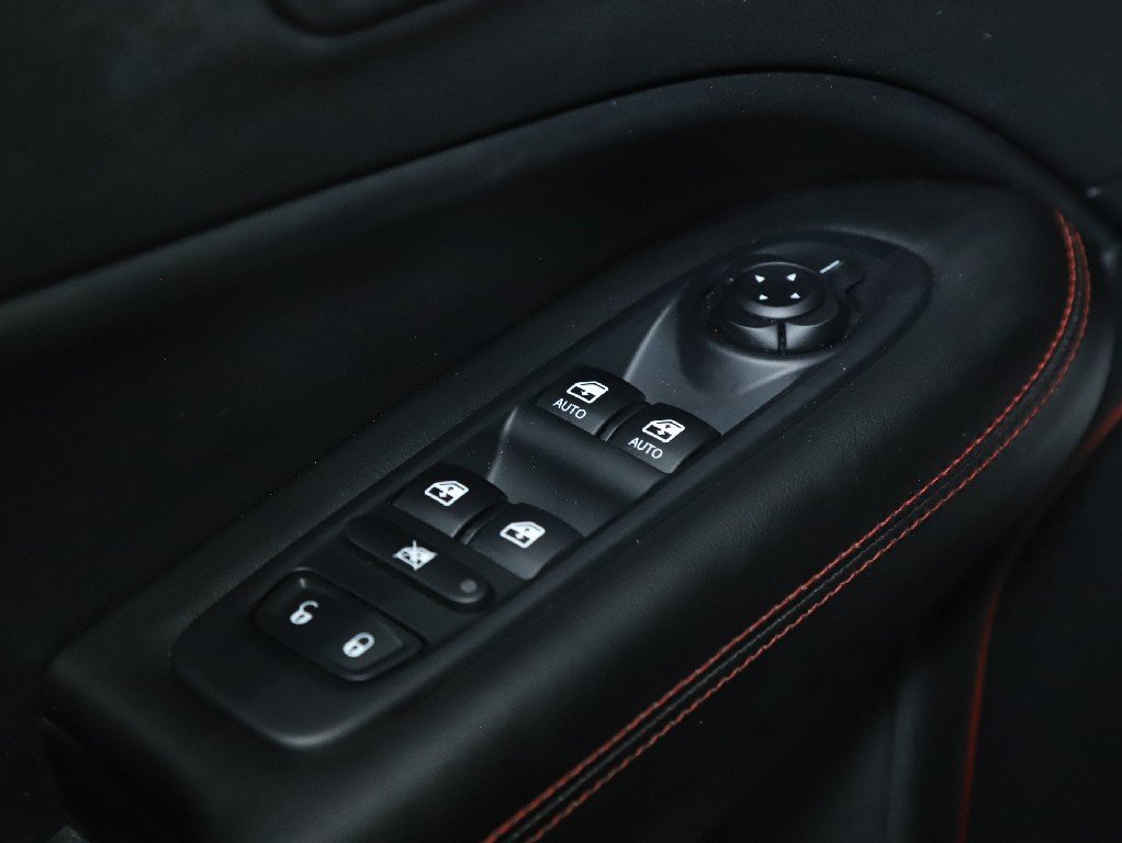 Used 2020 Jeep Compass Trailhawk image 16