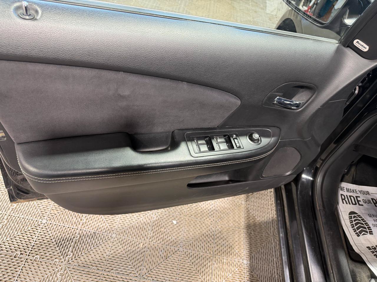 Used 2012 Chrysler 200 S FWD image 24
