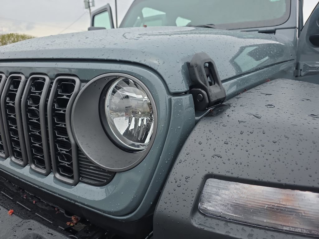 New 2026 Jeep Wrangler Unlimited Sport image 29