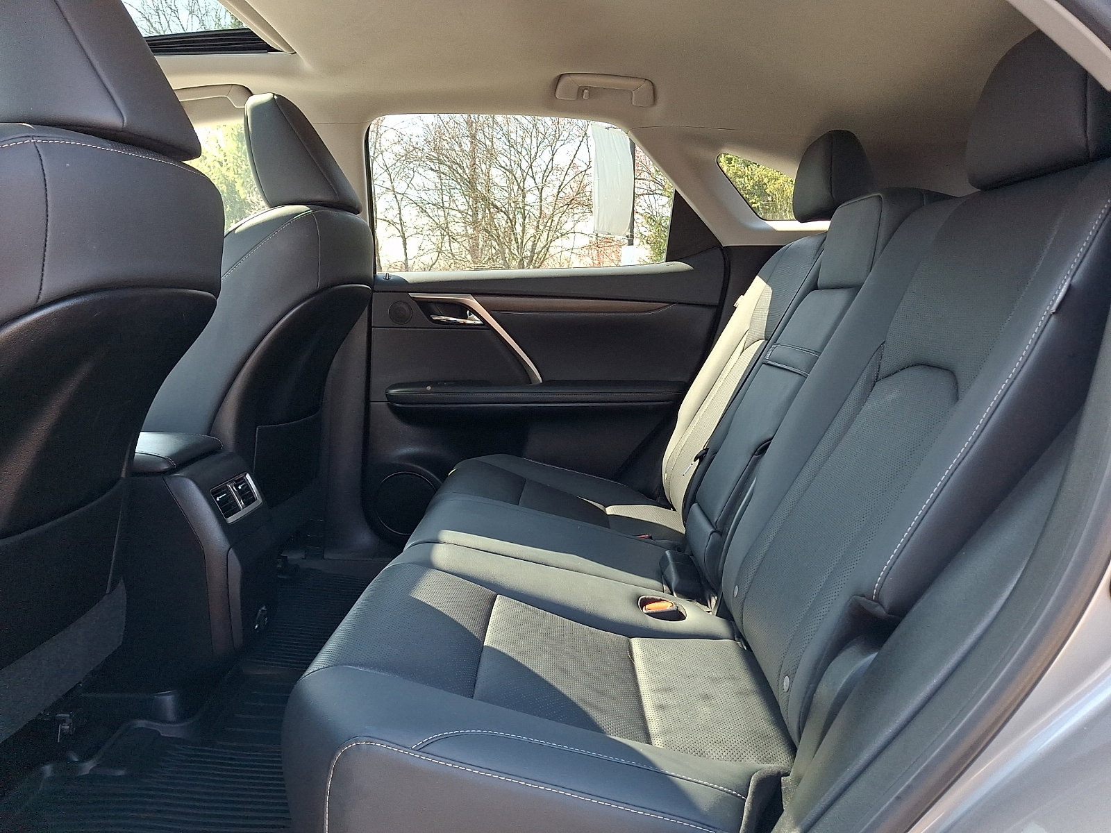 Certified 2022 Lexus RX 350 AWD w/ Premium Package image 11