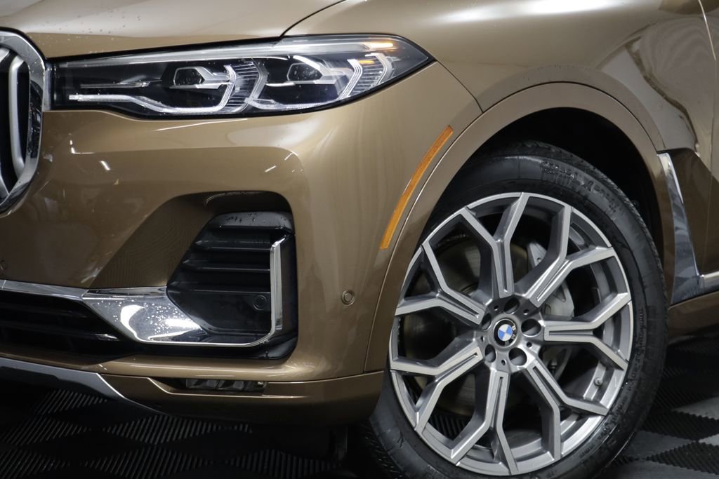 Used 2019 BMW X7 xDrive40i w/ Premium Package AWD/4WD image 3