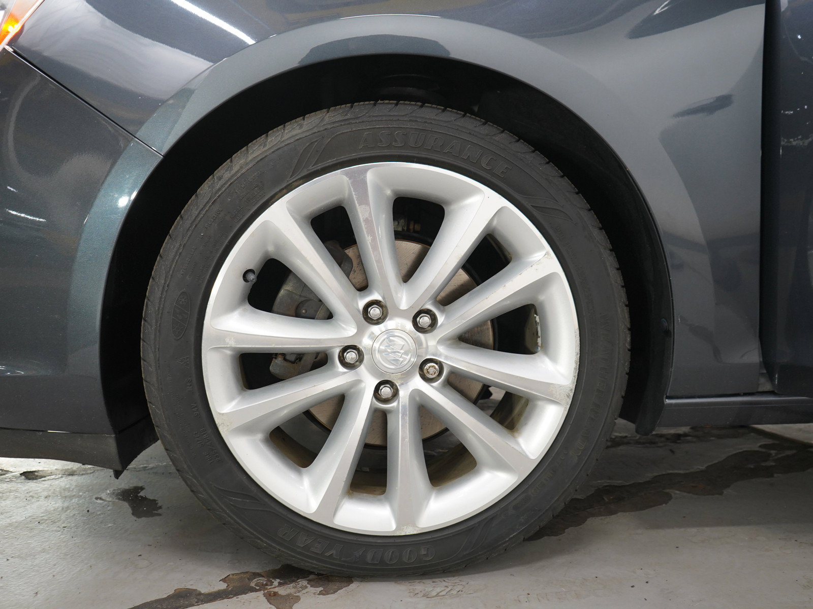 Used 2013 Buick Verano Convenience FWD image 28