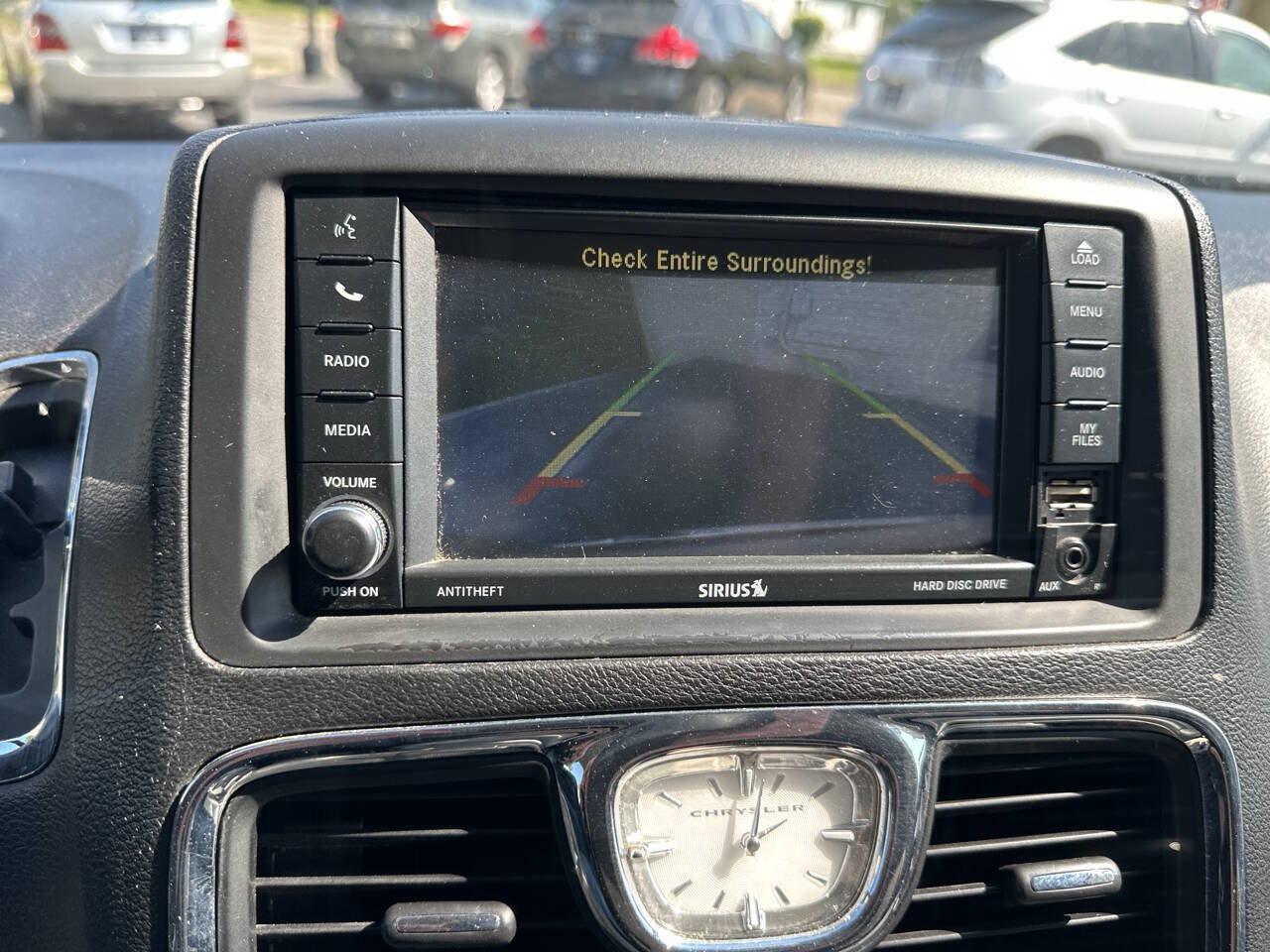 Used 2015 Chrysler Town & Country Touring FWD image 22