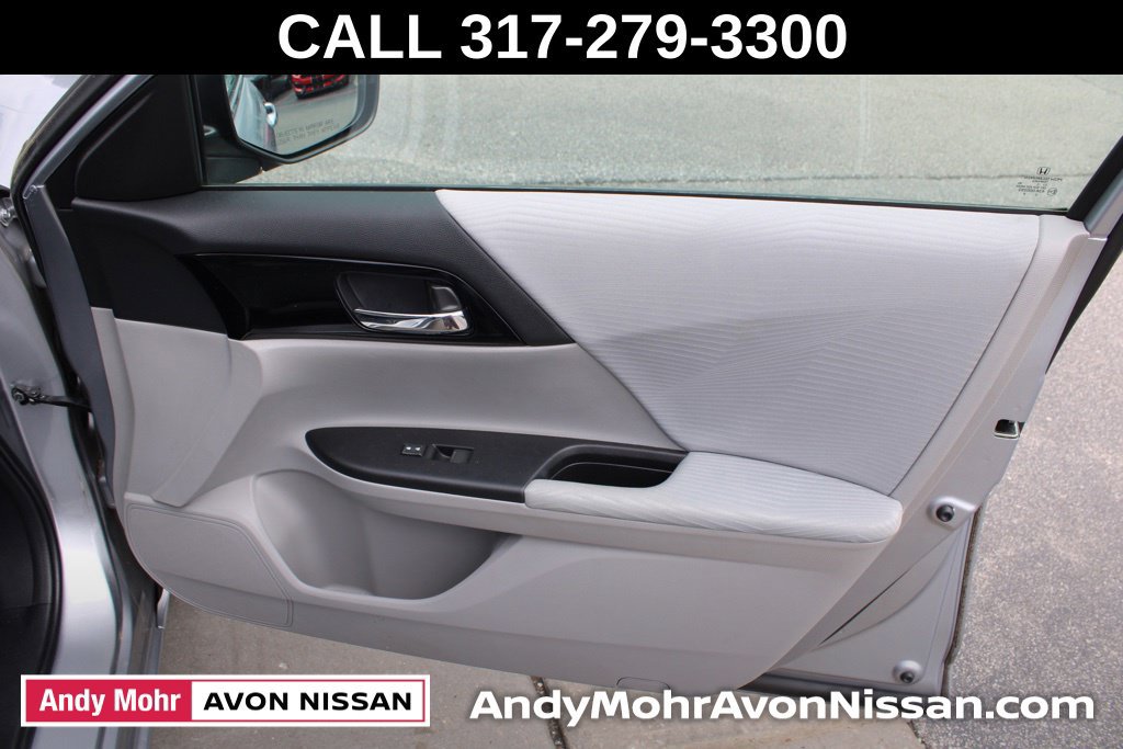 Used 2016 Honda Accord LX image 18