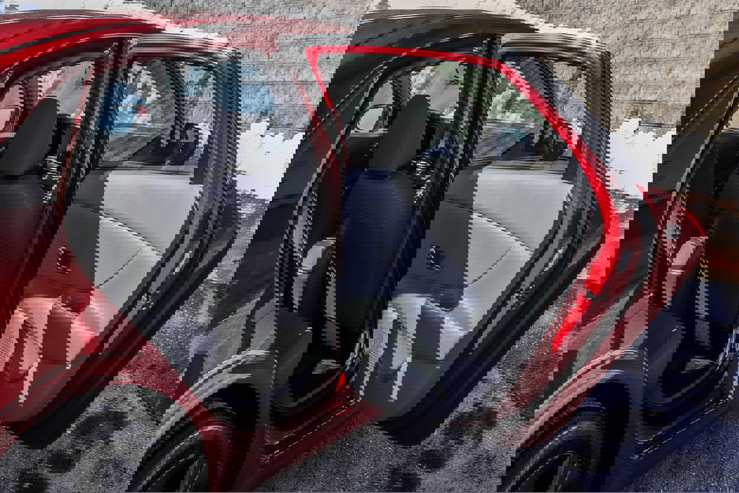 Used 2023 Hyundai Elantra SEL w/ Cargo Package image 17