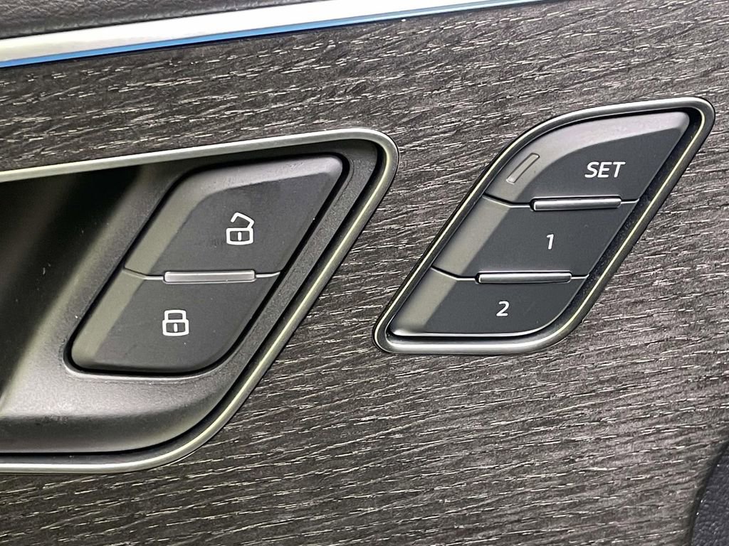 New 2026 Audi Q8 Premium Plus image 36