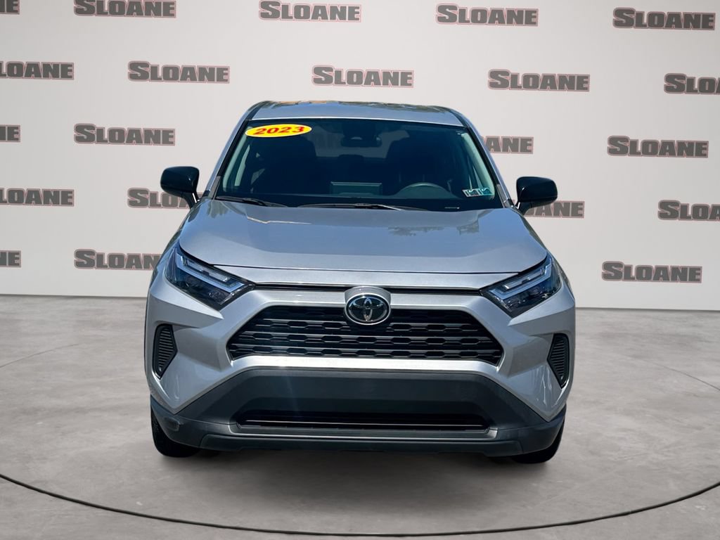 Used 2023 Toyota RAV4 LE AWD/4WD image 8