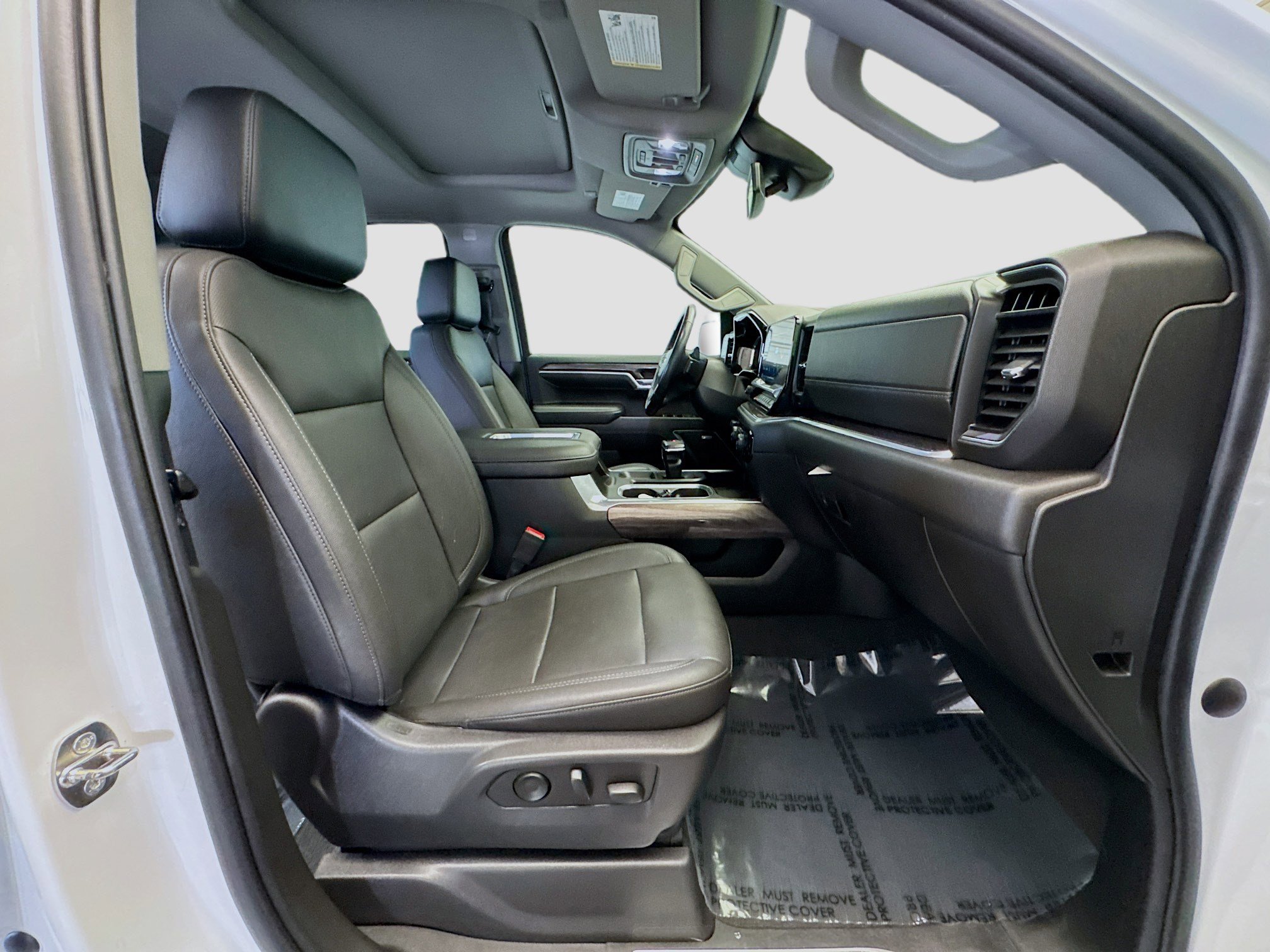 Used 2022 Chevrolet Silverado 1500 LTZ w/ LTZ Convenience Package II image 20