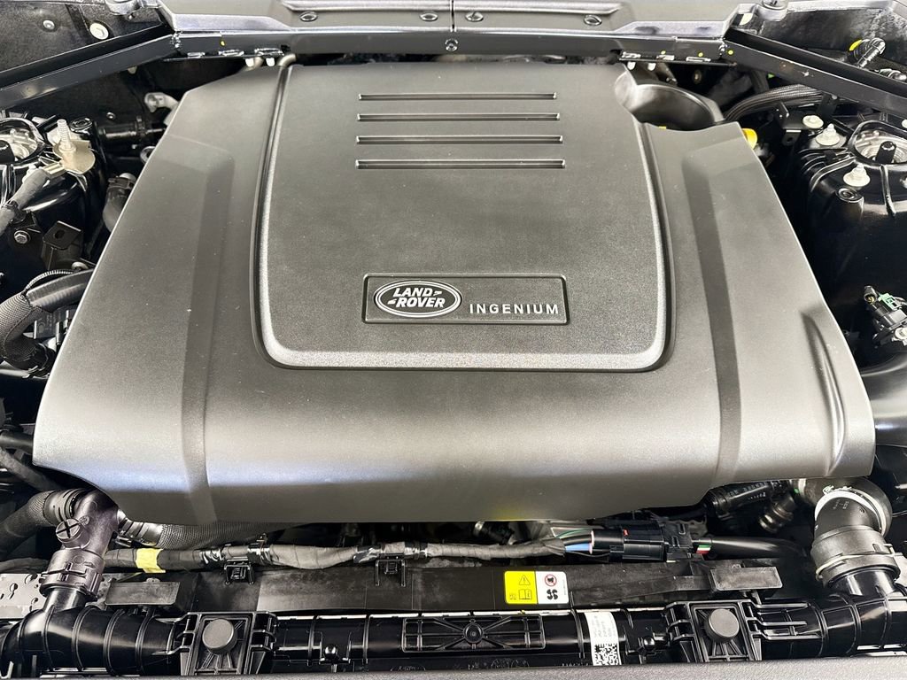 Used 2025 Land Rover Defender 110 S image 26