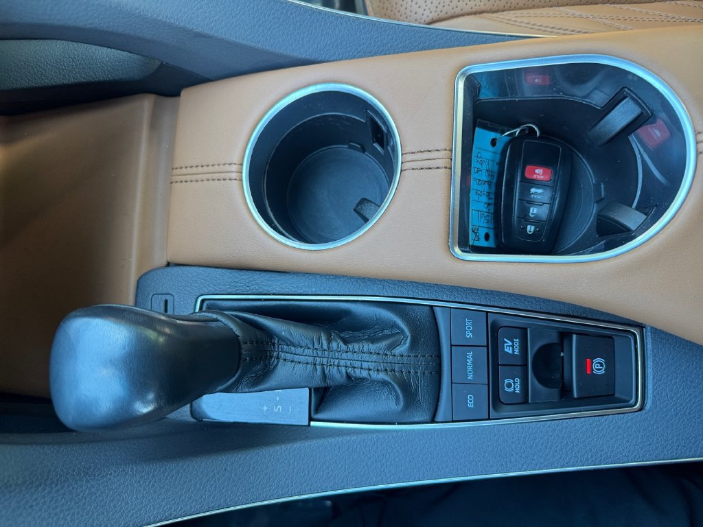 Used 2020 Toyota Avalon Limited w/ Advanced Safety Package FWD image 26